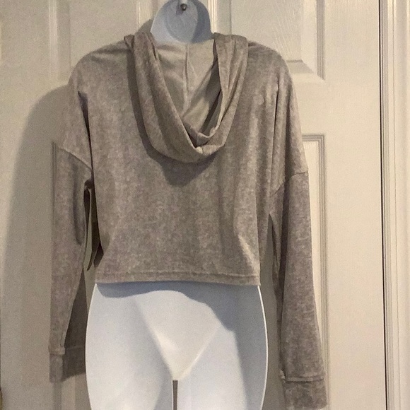 NWT SAMPLE JUICY COUTURE Rare Gray Velvet Cropped Hoodie Cozy Soft Sleepwear Top - Picture 4 of 9